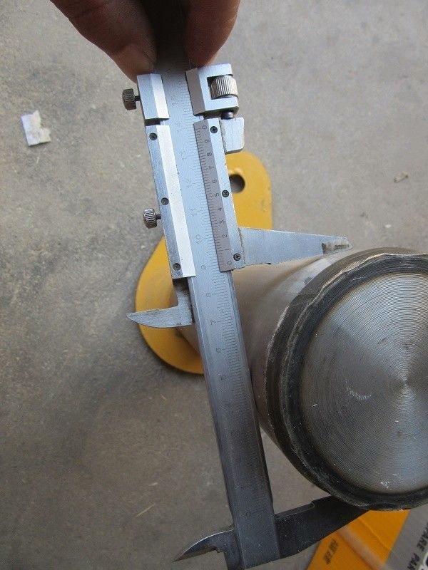Transportasi Menurut Permintaan Pelanggan Rocker Arm Center Pin 11D0063 untuk Liugong